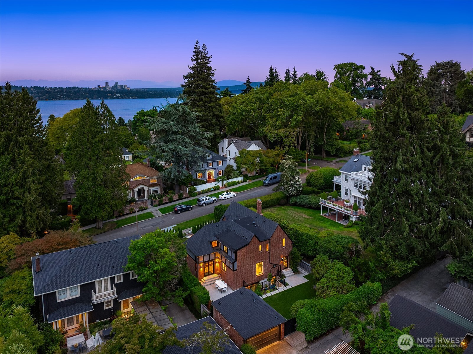 1111 37th Avenue E, Seattle, WA 98112