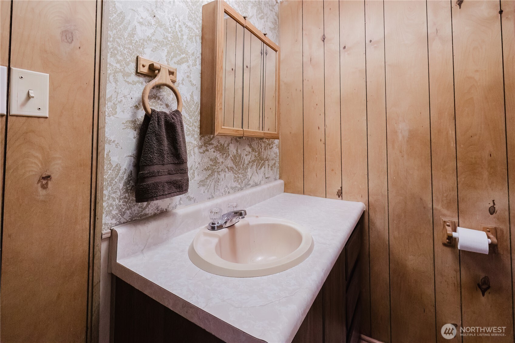 20 NE Lake Place , Tahuya, WA 98588