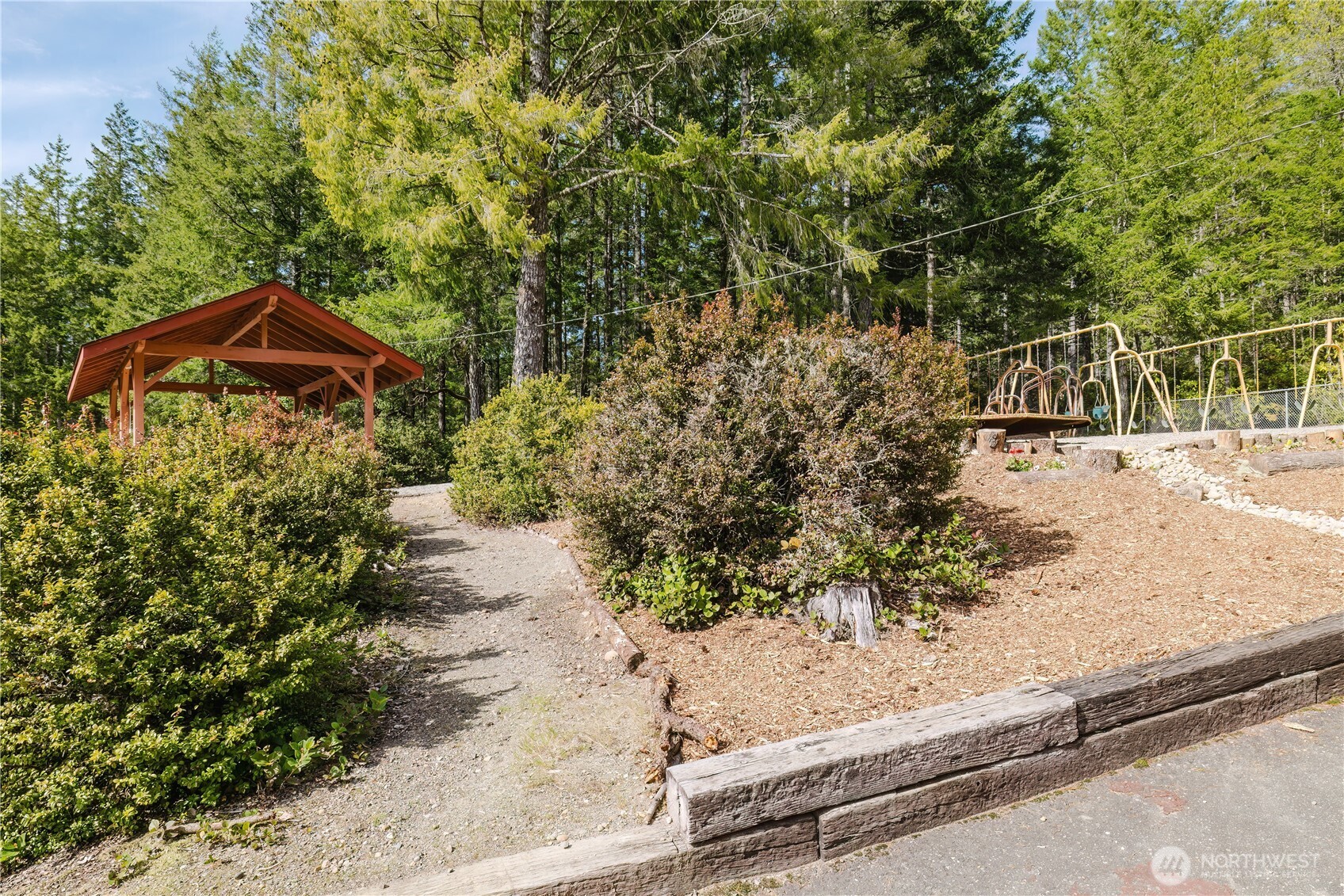 20 NE Lake Place , Tahuya, WA 98588