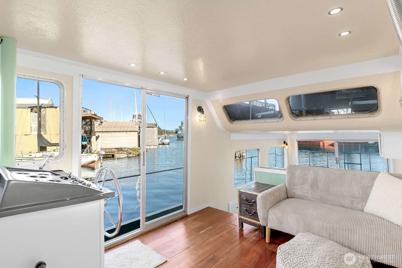 1325 Fairview Avenue N, Seattle, WA 98102