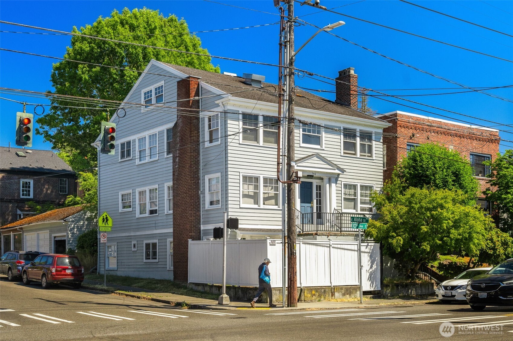 746 10th Avenue E, Seattle, WA 98102