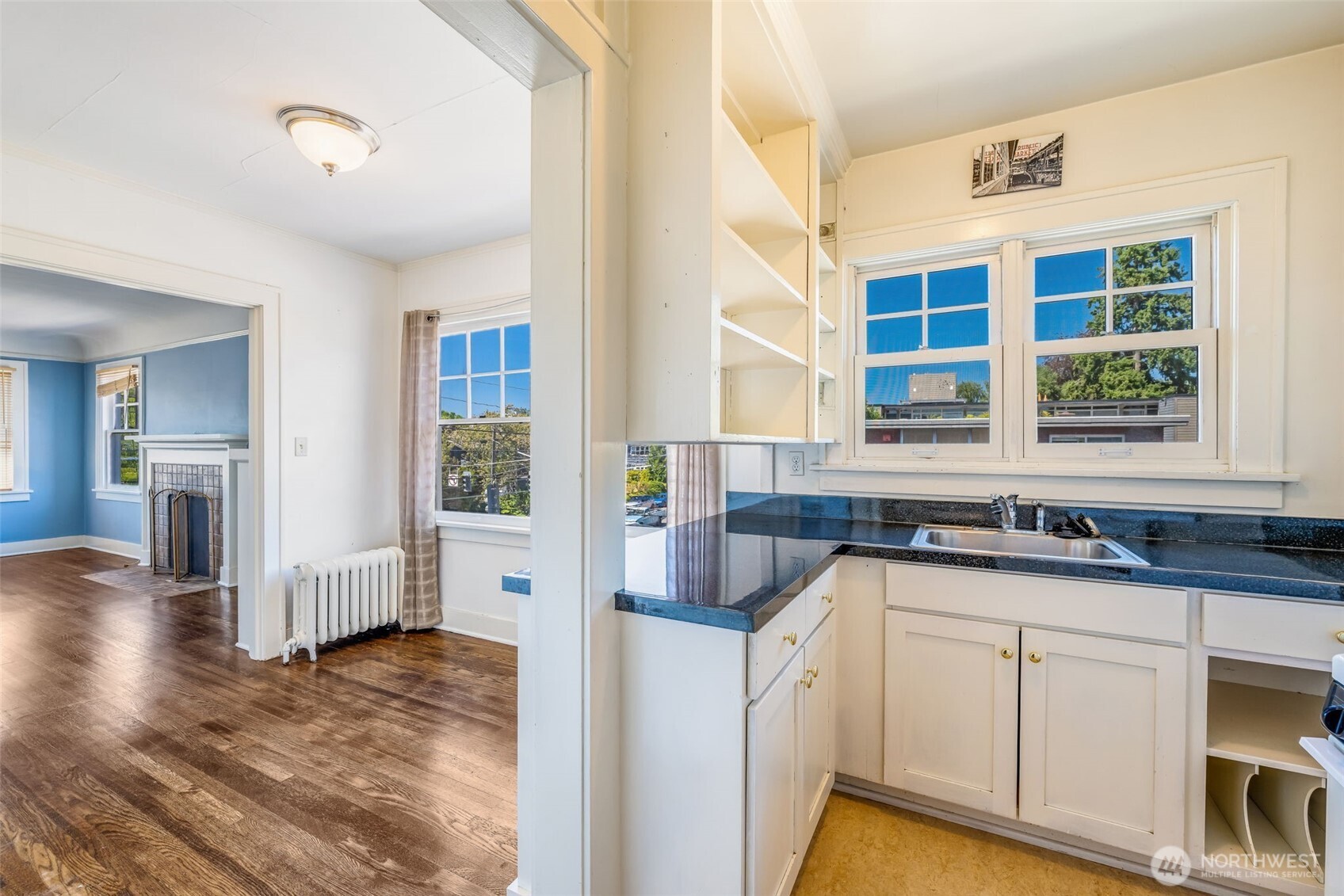 746 10th Avenue E, Seattle, WA 98102