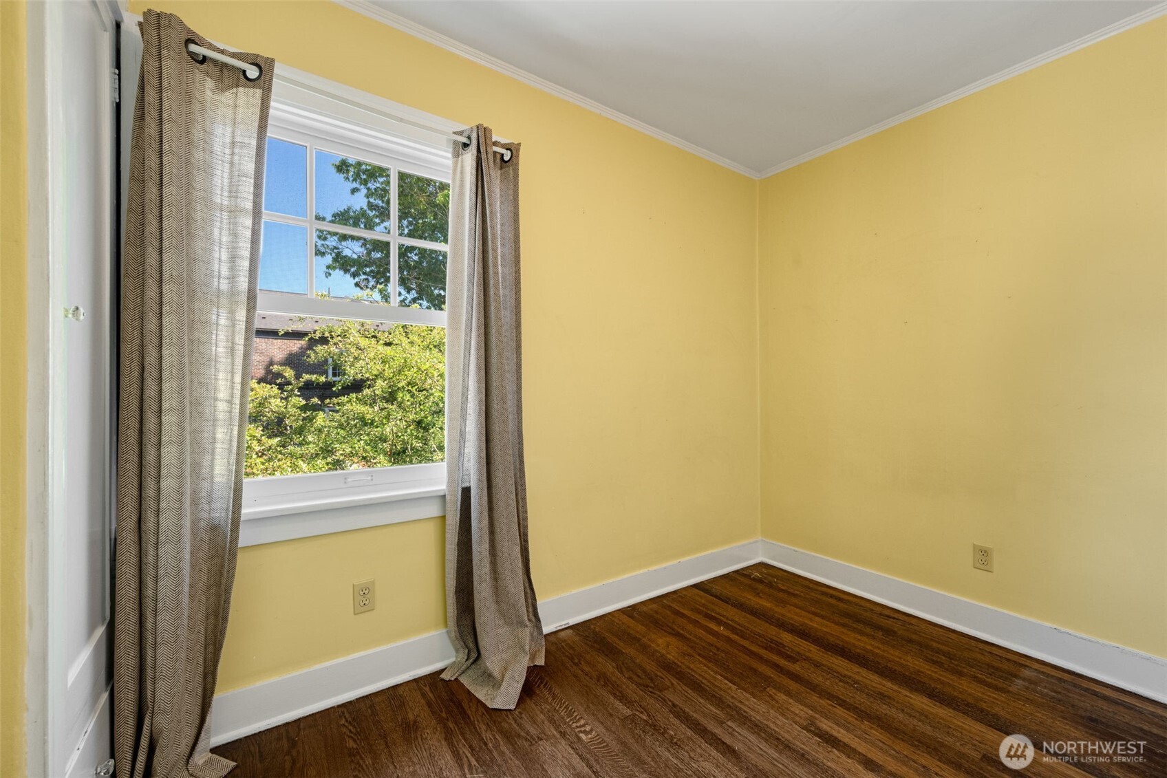 746 10th Avenue E, Seattle, WA 98102