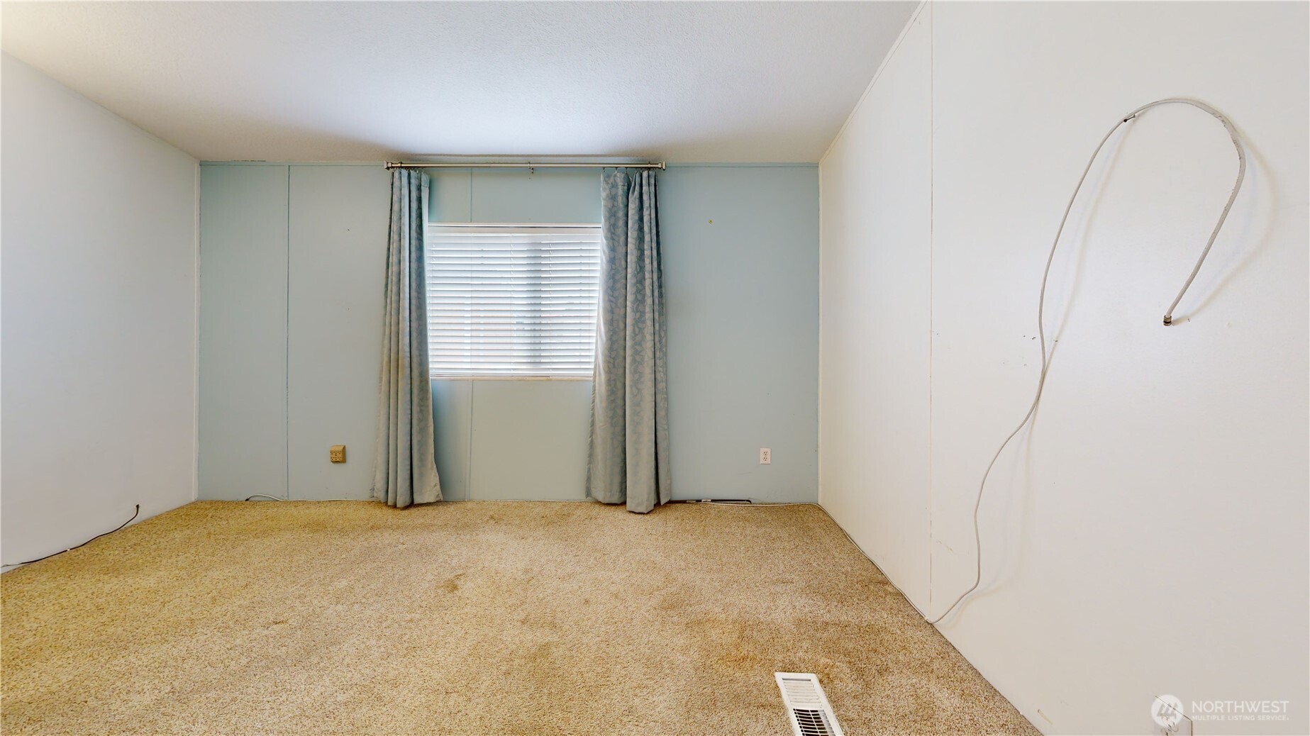 2600 E Division Street #42, Mount Vernon, WA 98274