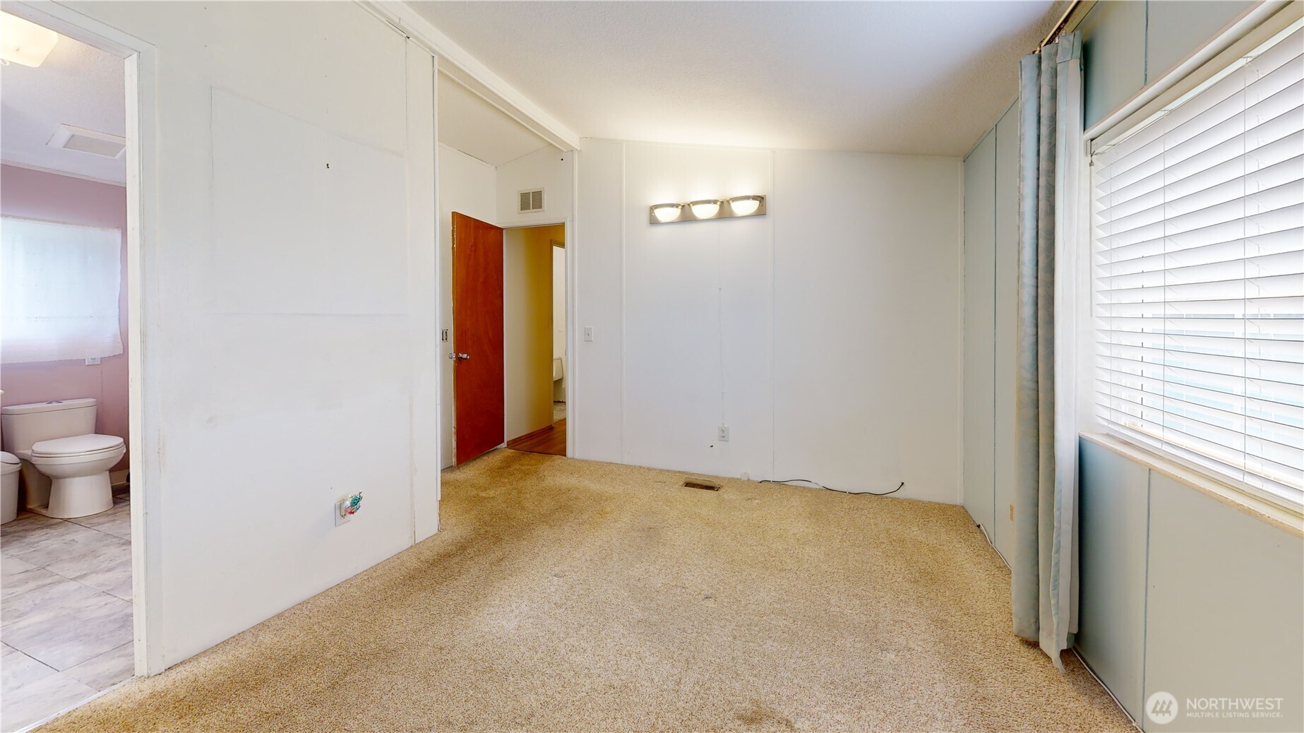 2600 E Division Street #42, Mount Vernon, WA 98274