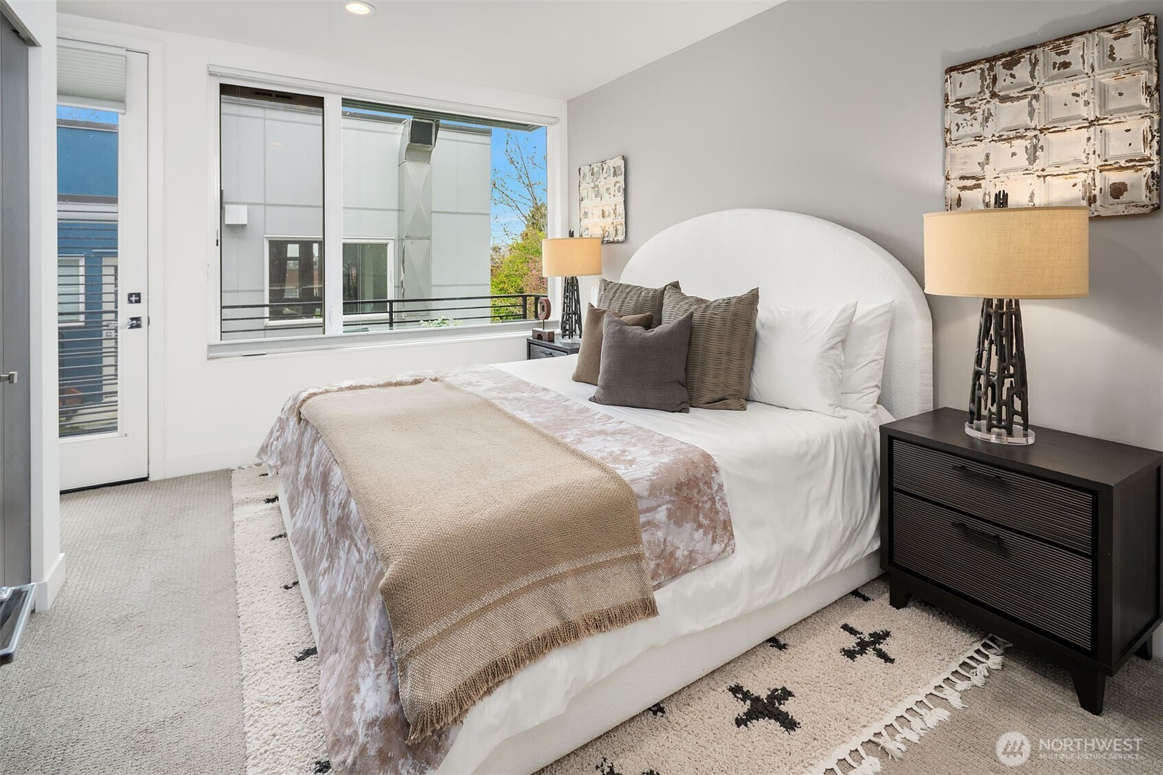 729 Belmont Avenue E, Seattle, WA 98102