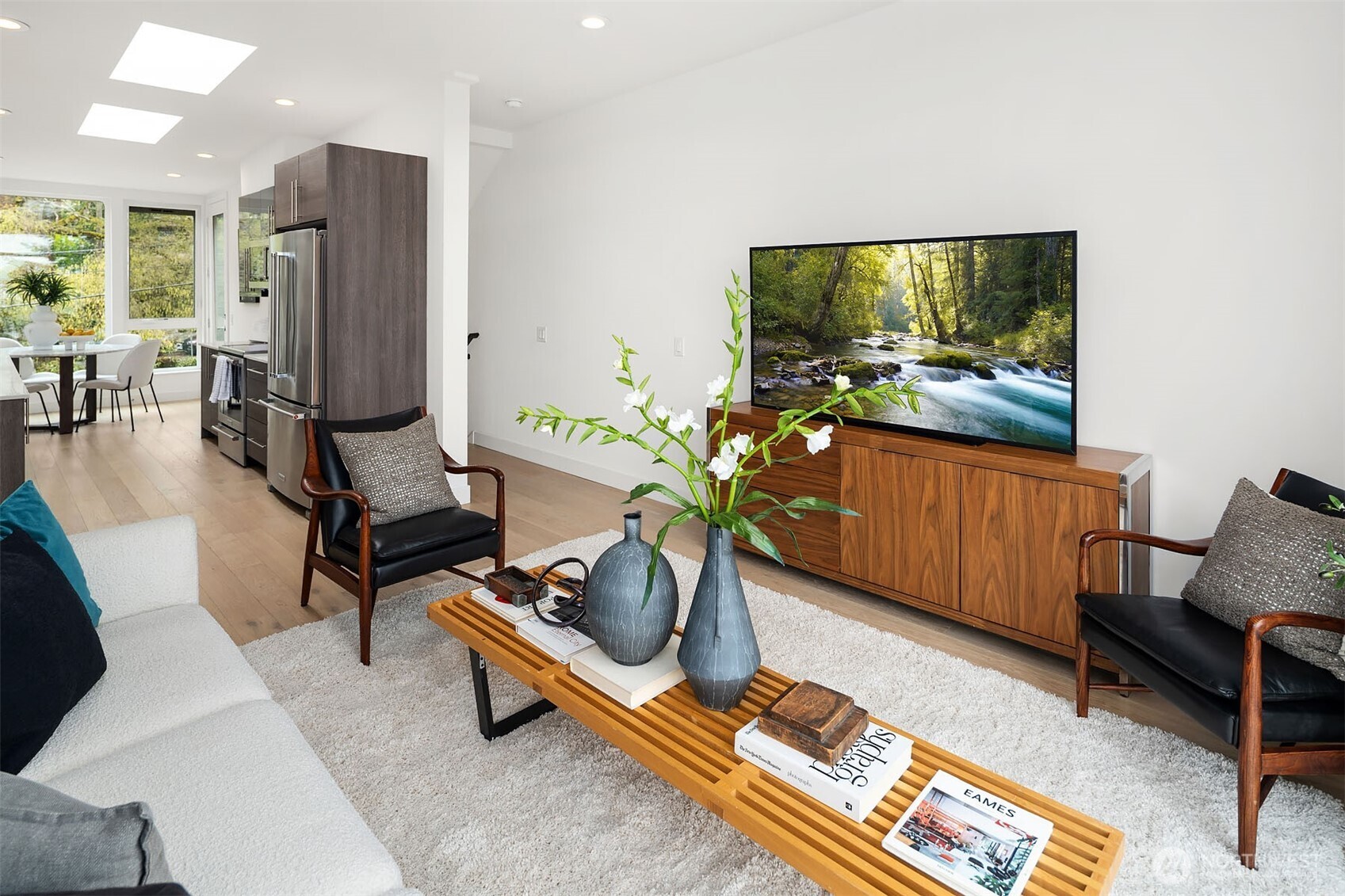 729 Belmont Avenue E, Seattle, WA 98102