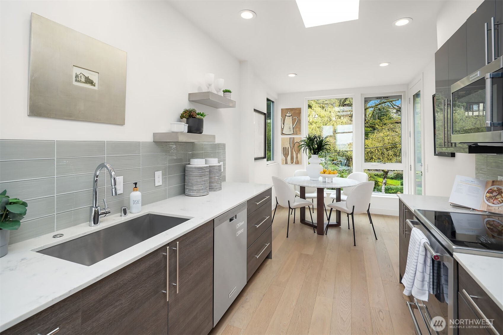 729 Belmont Avenue E, Seattle, WA 98102