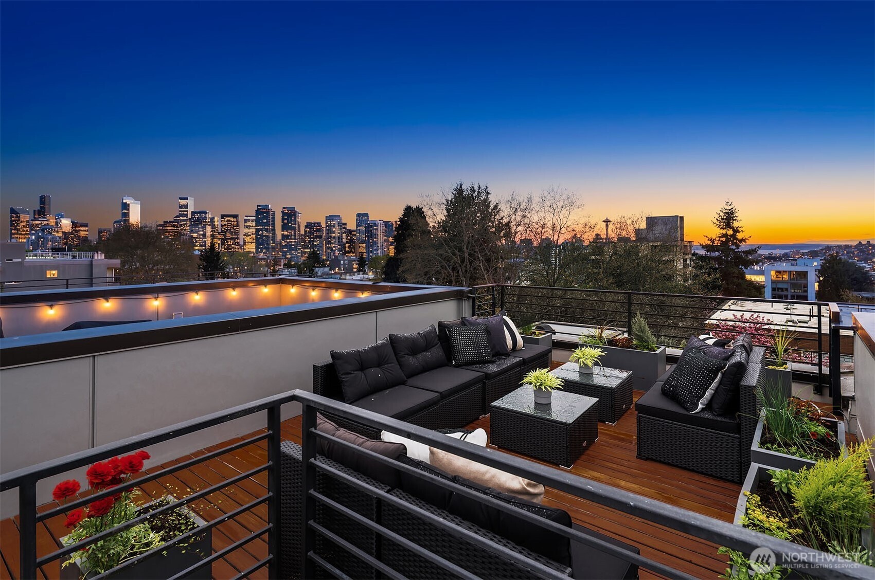 729 Belmont Avenue E, Seattle, WA 98102