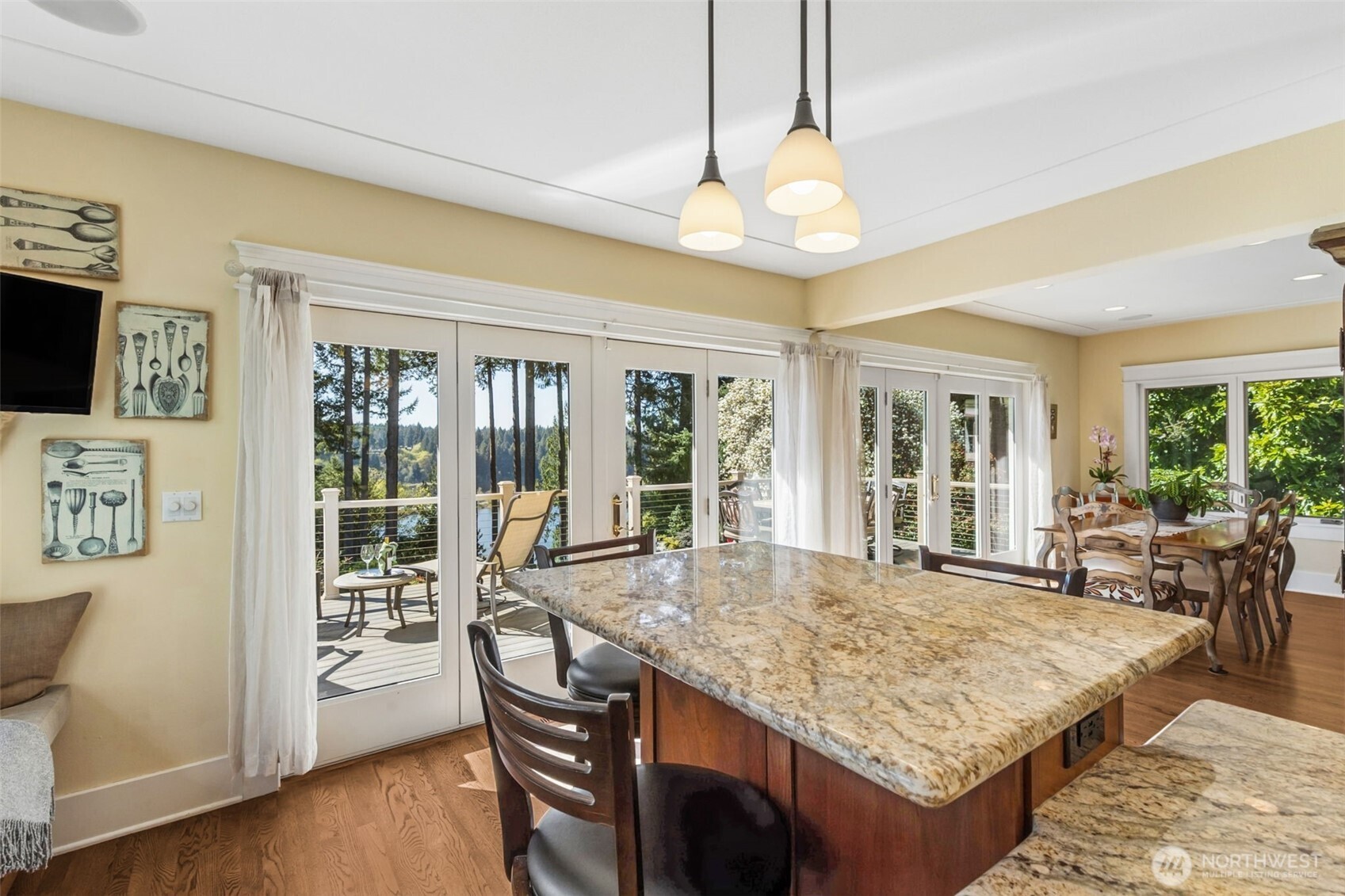 1923 Water Street SW, Olympia, WA 98501