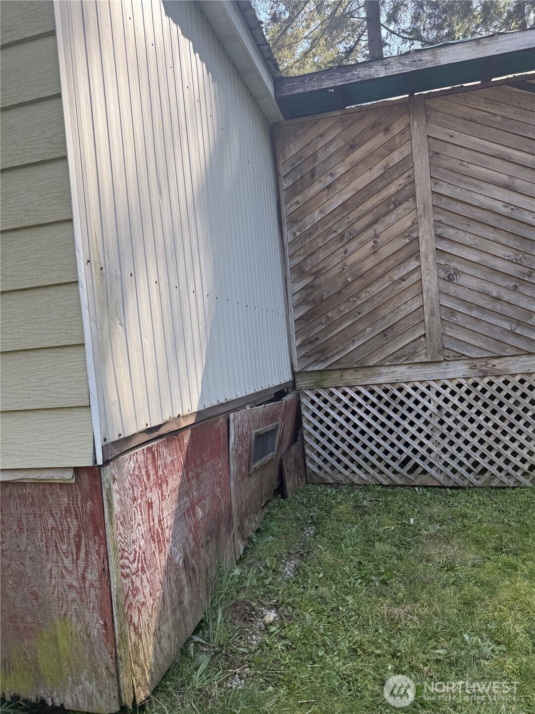 6620 301st Street Ct S, Roy, WA 98580-8444