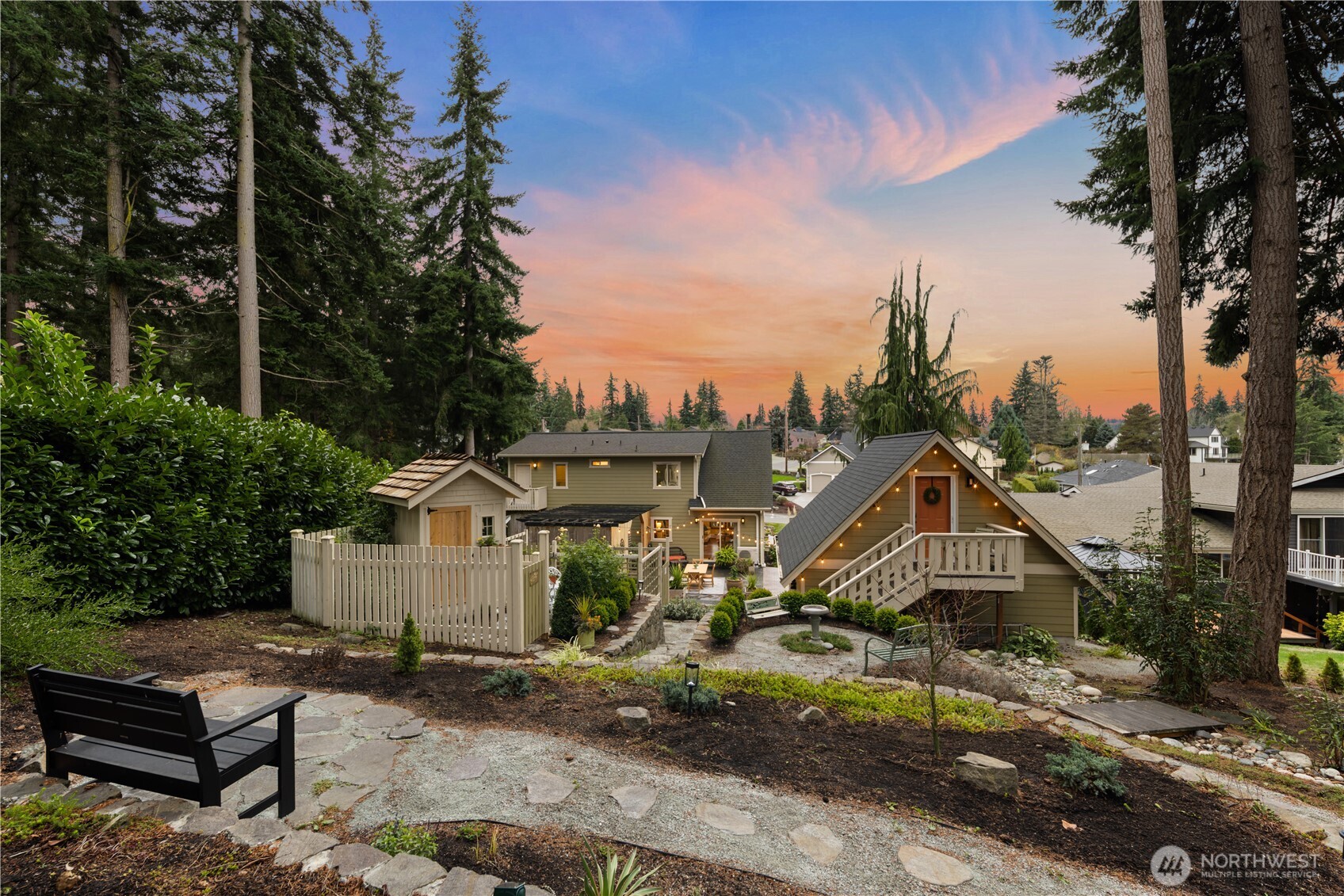 375 Glengarry Drive , Camano Island, WA 98282