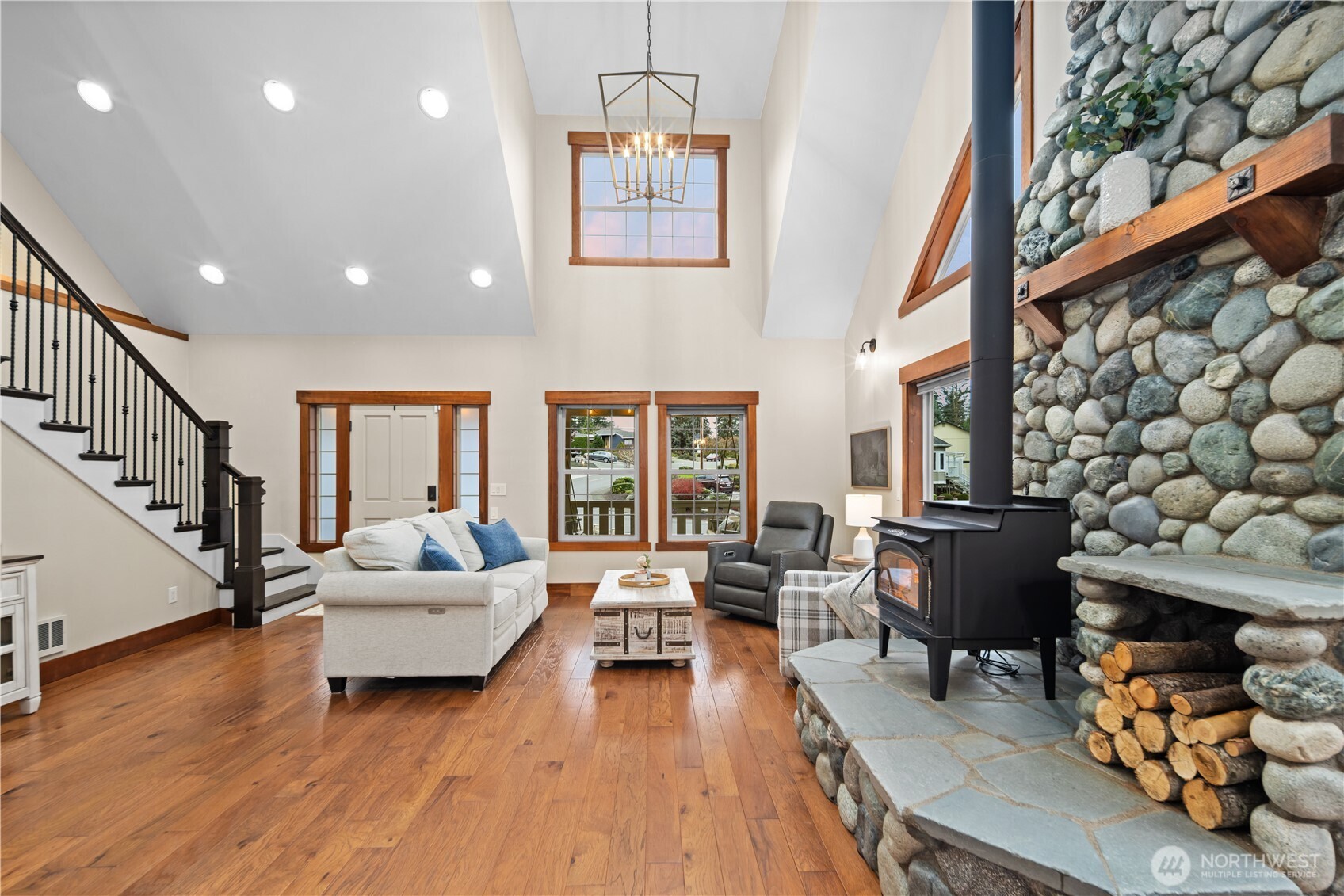 375 Glengarry Drive , Camano Island, WA 98282