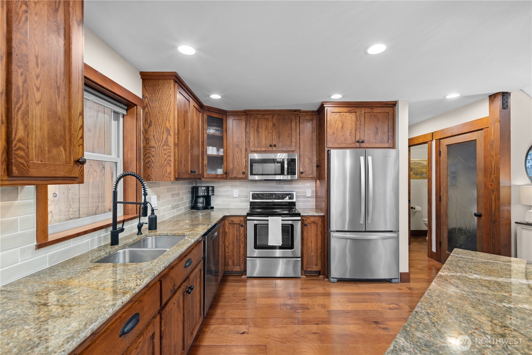 375 Glengarry Drive , Camano Island, WA 98282