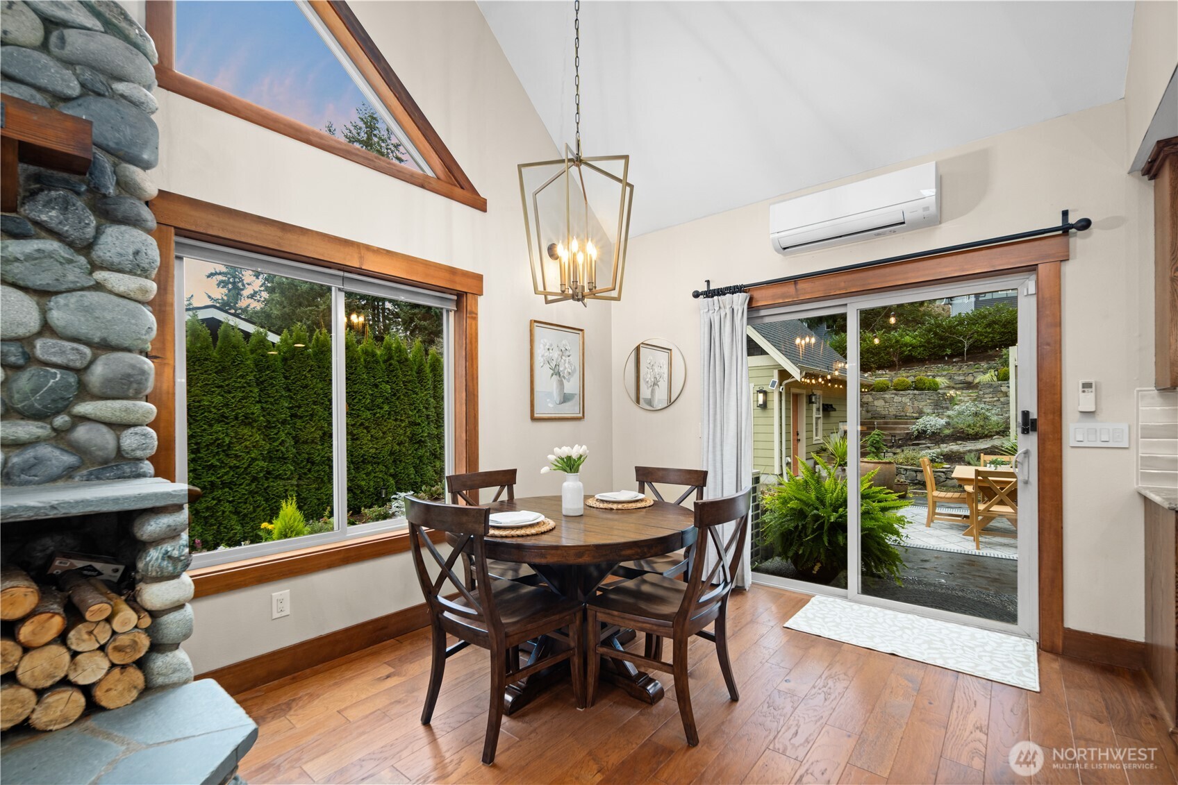 375 Glengarry Drive , Camano Island, WA 98282