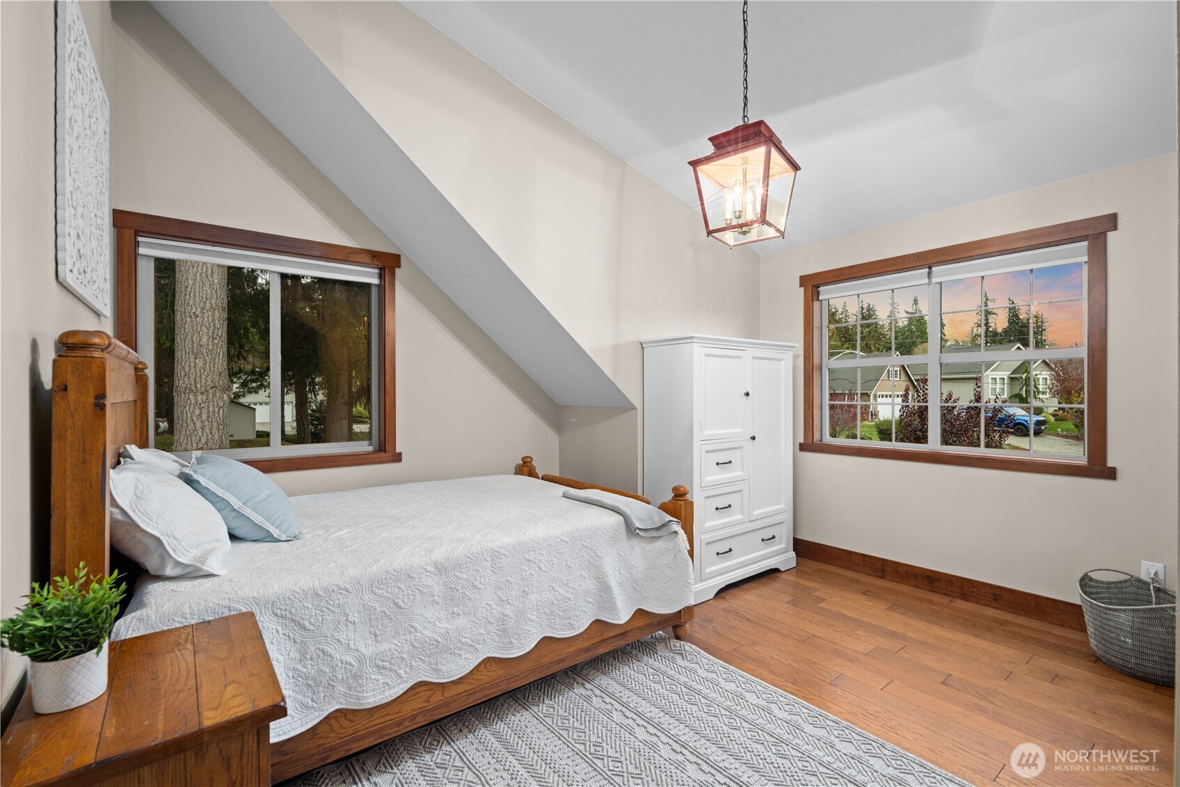 375 Glengarry Drive , Camano Island, WA 98282