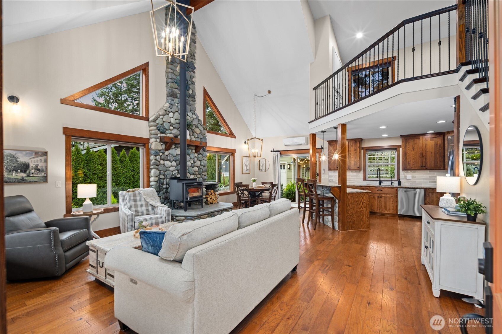 375 Glengarry Drive , Camano Island, WA 98282