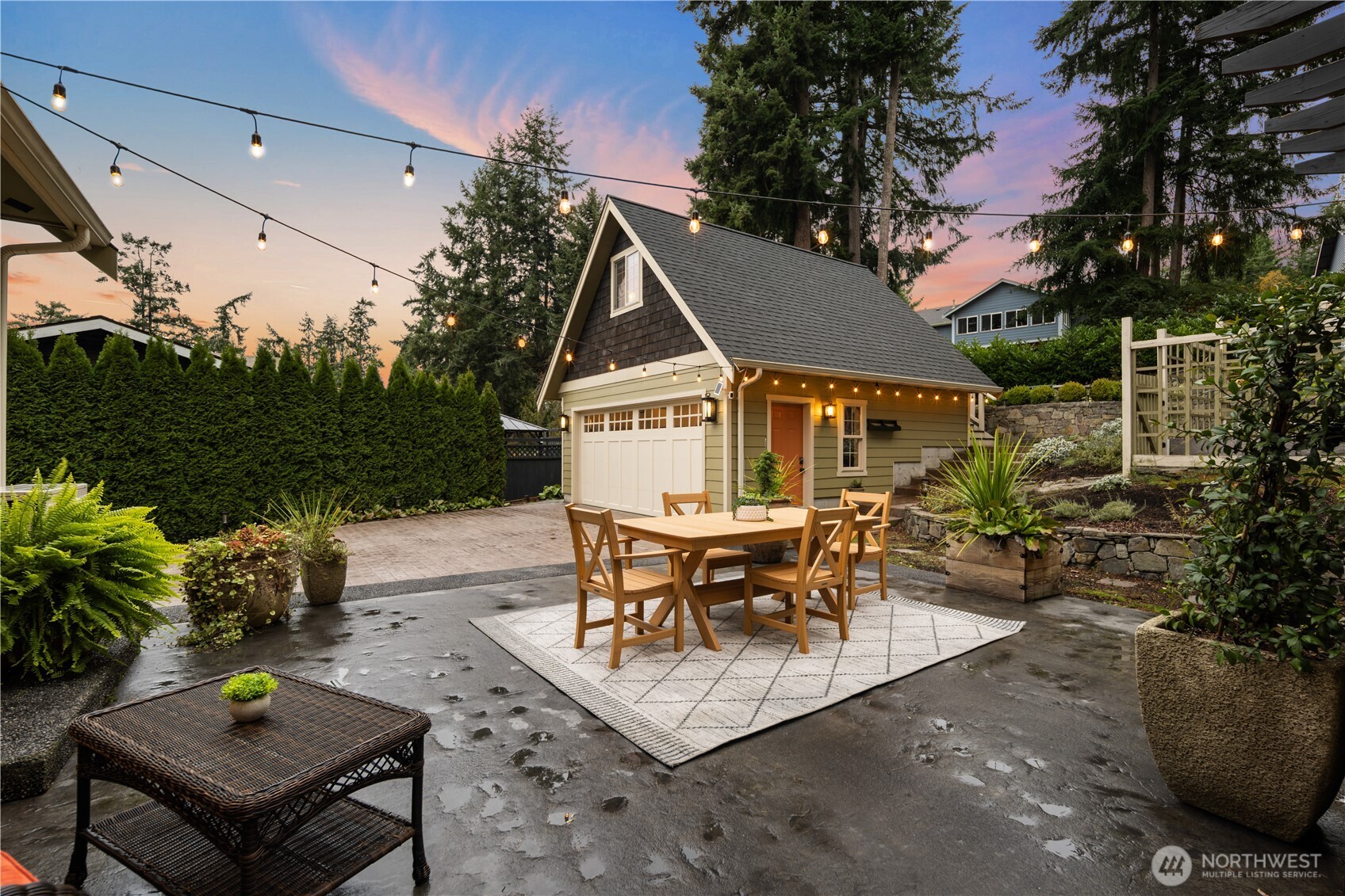 375 Glengarry Drive , Camano Island, WA 98282