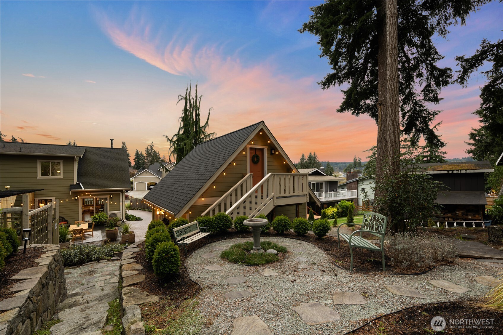 375 Glengarry Drive , Camano Island, WA 98282