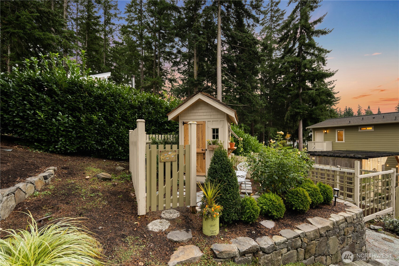375 Glengarry Drive , Camano Island, WA 98282