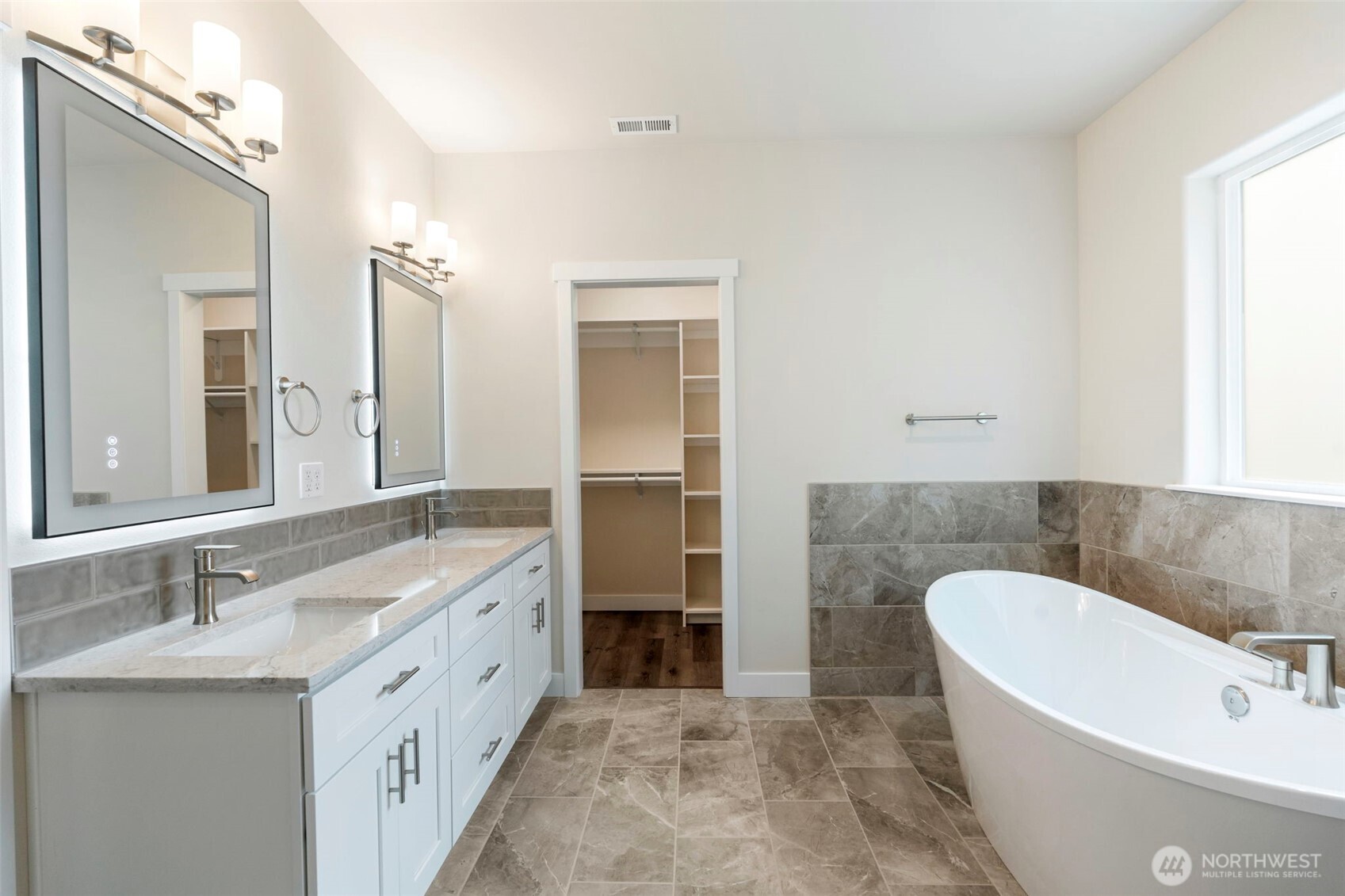 6648 Kyodi Court SE, Tumwater, WA 98501