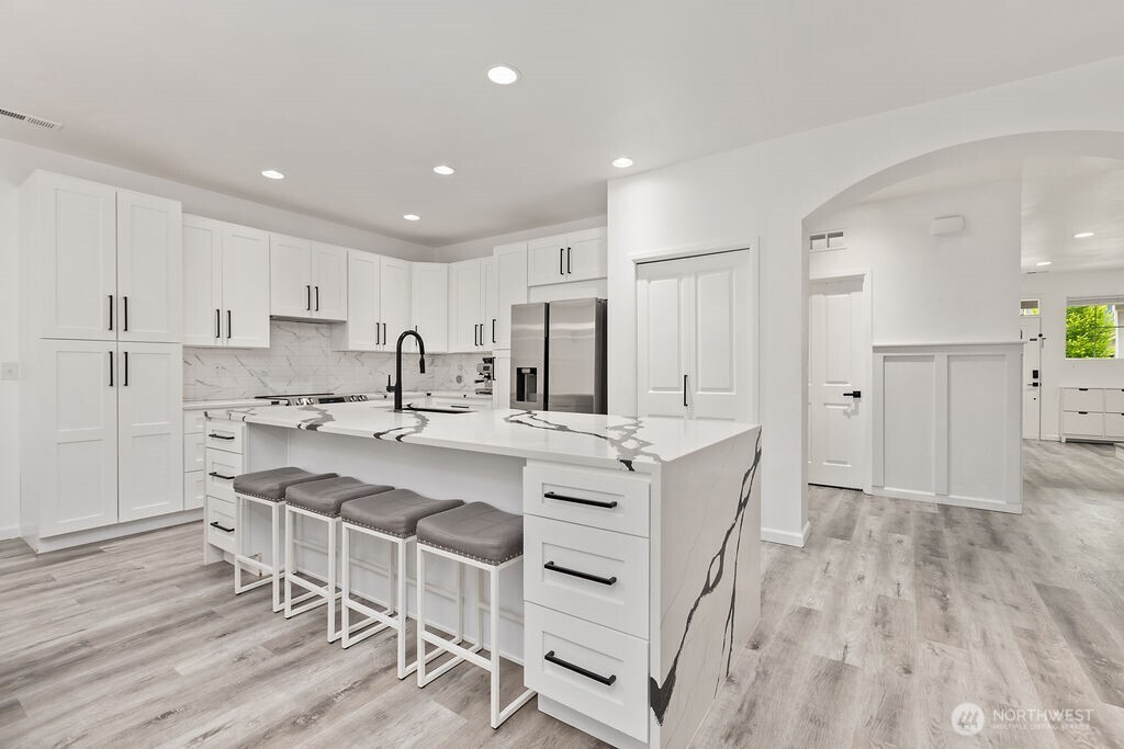 1210 29th Street NW, Puyallup, WA 98371