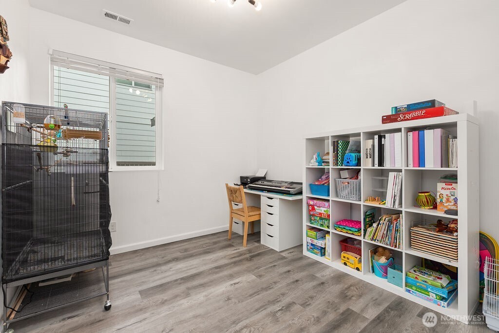 1210 29th Street NW, Puyallup, WA 98371