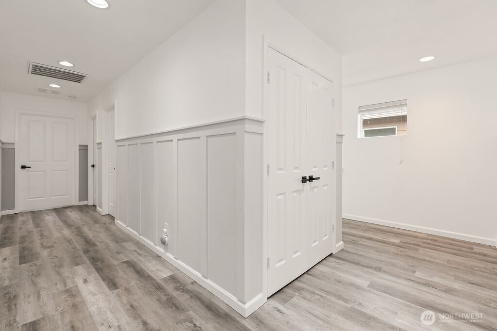 1210 29th Street NW, Puyallup, WA 98371