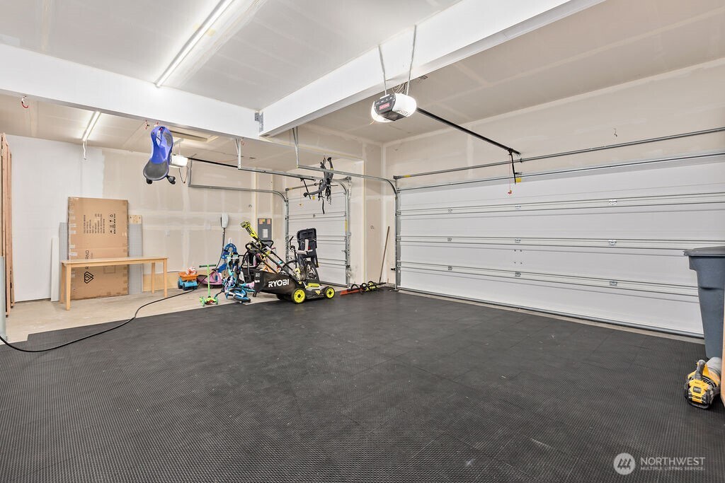 1210 29th Street NW, Puyallup, WA 98371