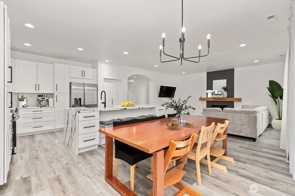 1210 29th Street NW, Puyallup, WA 98371