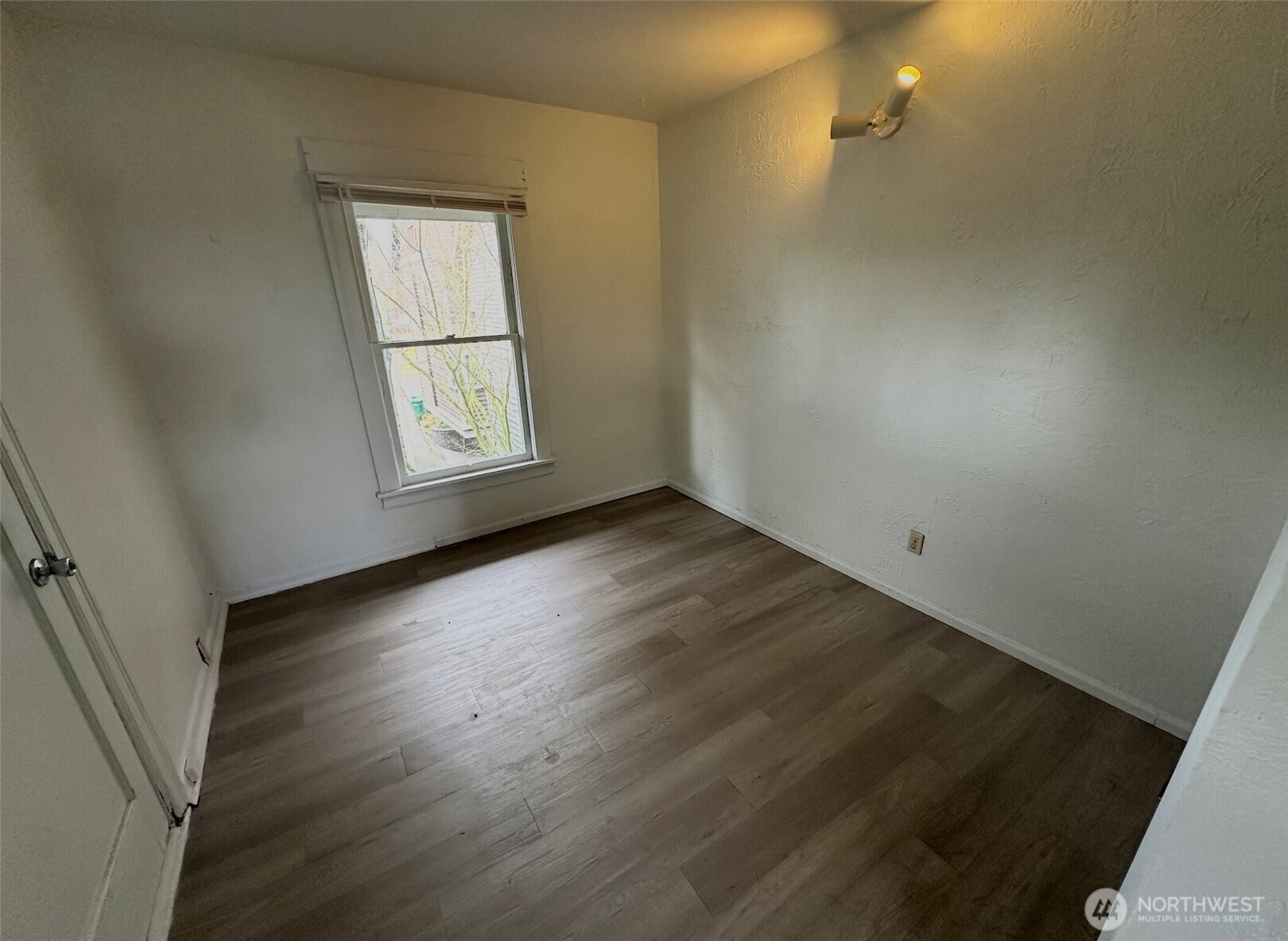 807 N 49th Street , Seattle, WA 98103