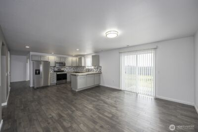 1516 S Husky Dr , Moses Lake, WA 98837 - Photo 12