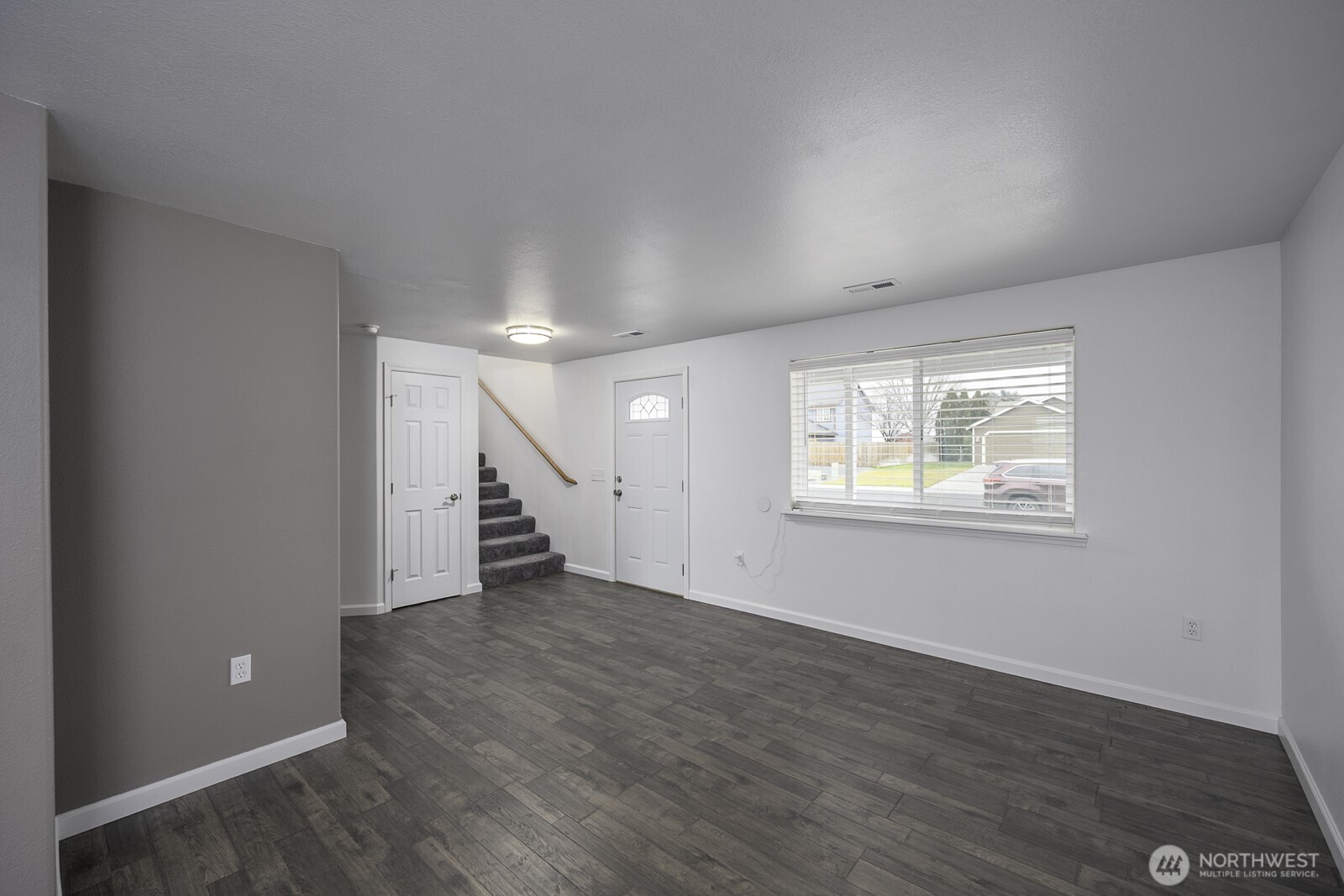 1516 S Husky Dr , Moses Lake, WA 98837