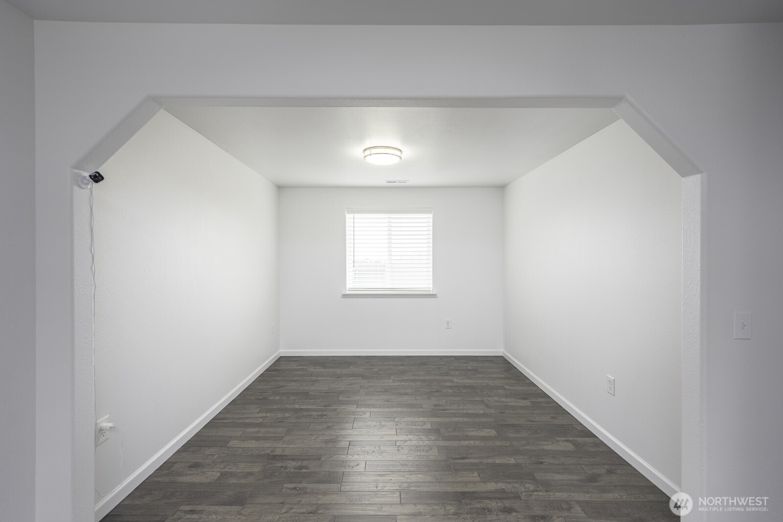 1516 S Husky Dr , Moses Lake, WA 98837