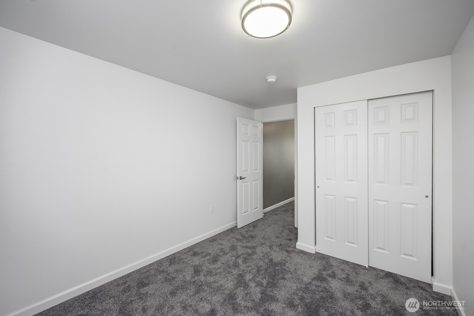 1516 S Husky Dr , Moses Lake, WA 98837