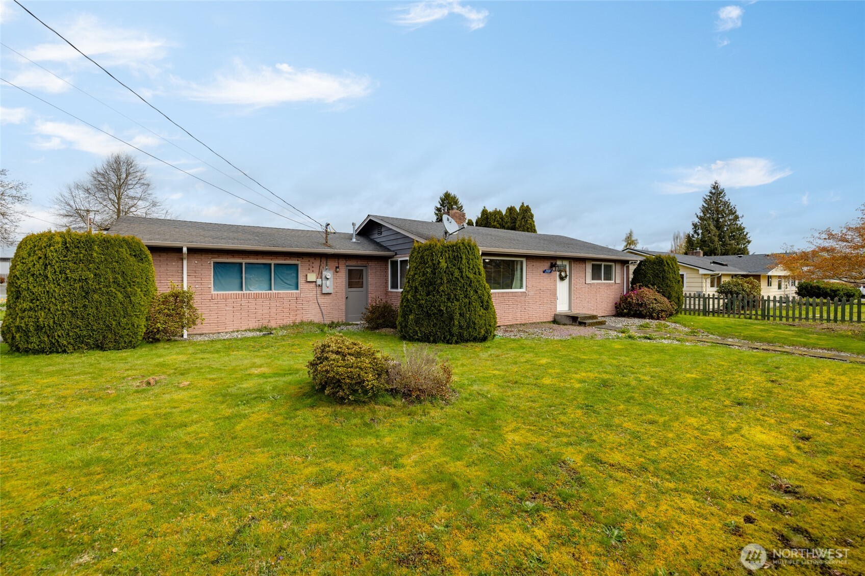 20181 Lafayette Road , Burlington, WA 98233-1575