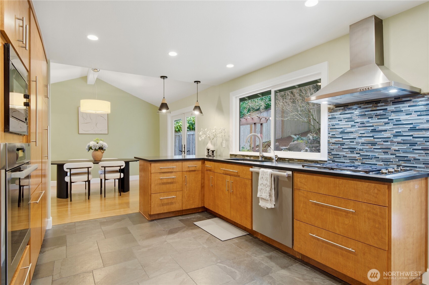 15237 SE 48th Drive , Bellevue, WA 98006