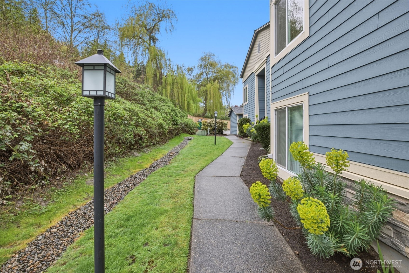11901 93rd Avenue NE #B-108, Kirkland, WA 98034