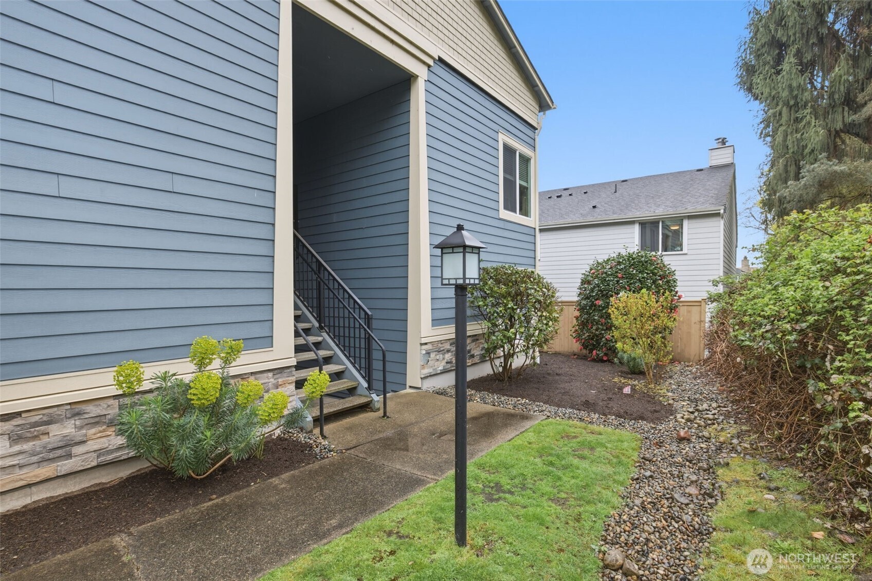 11901 93rd Avenue NE #B-108, Kirkland, WA 98034