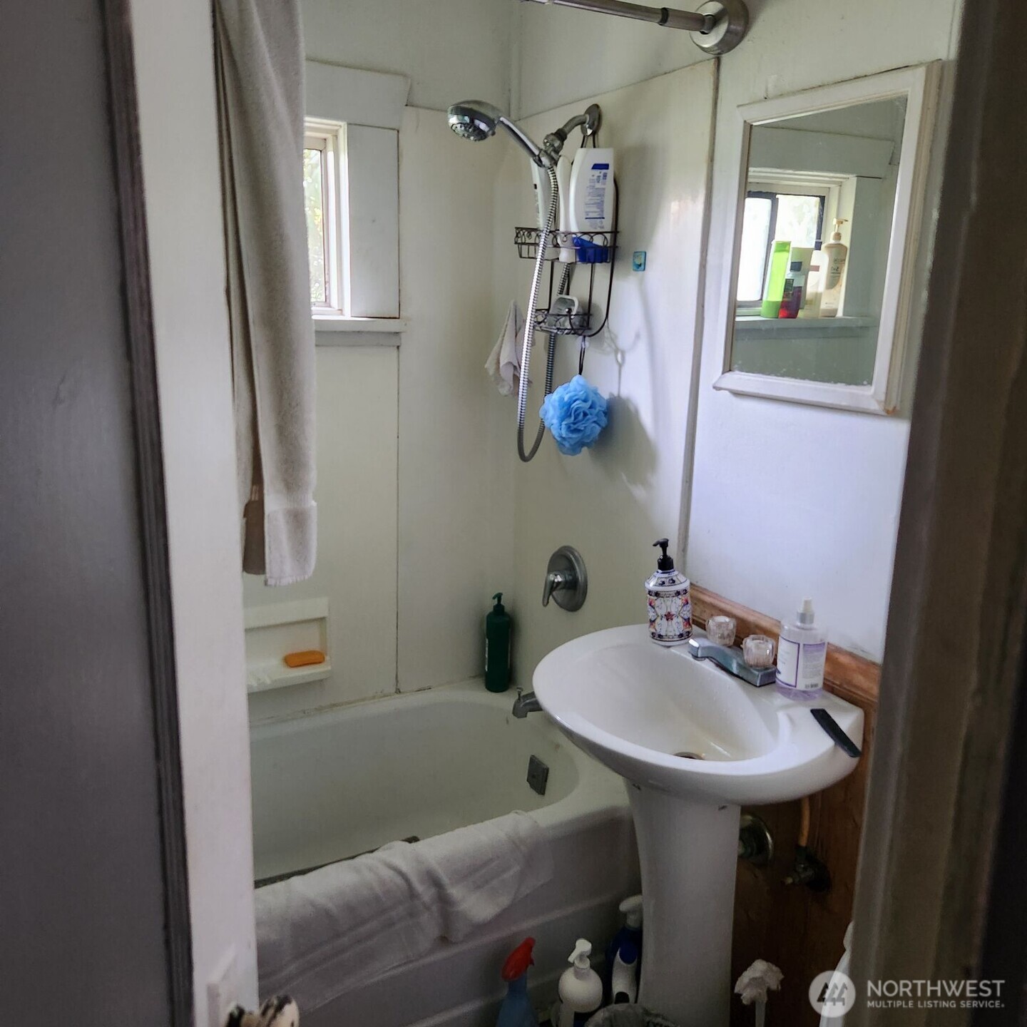 107 1st Street , Morton, WA 98356