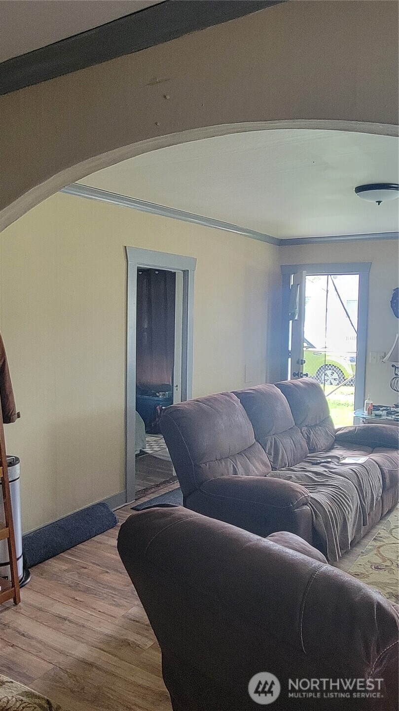 107 1st Street , Morton, WA 98356