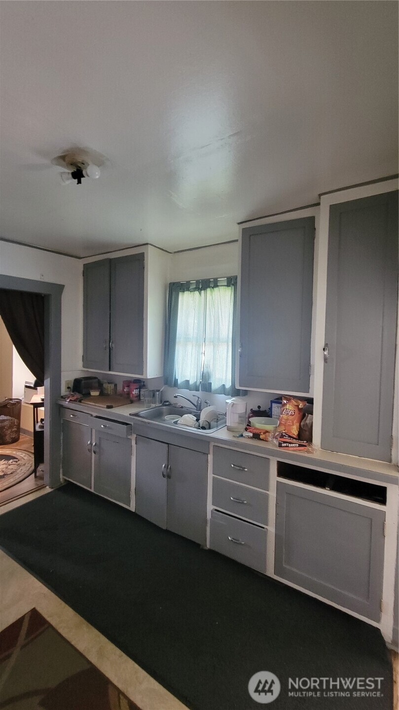 107 1st Street , Morton, WA 98356