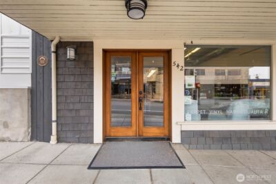 542 Main Street , Edmonds, WA 98020 - Photo 2