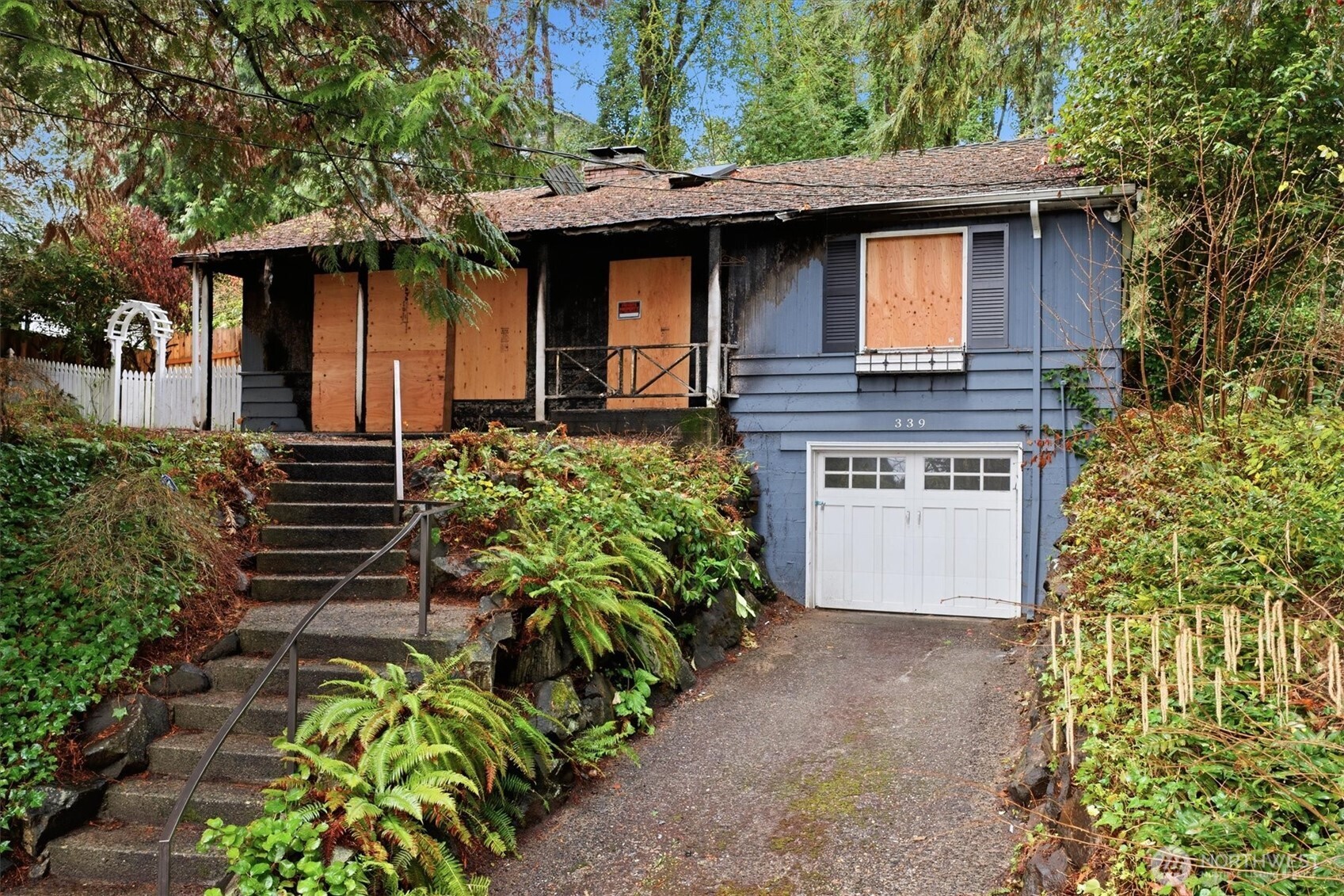339 108th Avenue SE, Bellevue, WA 98004