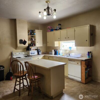 252 4th Street , Morton, WA 98356 - Photo 5