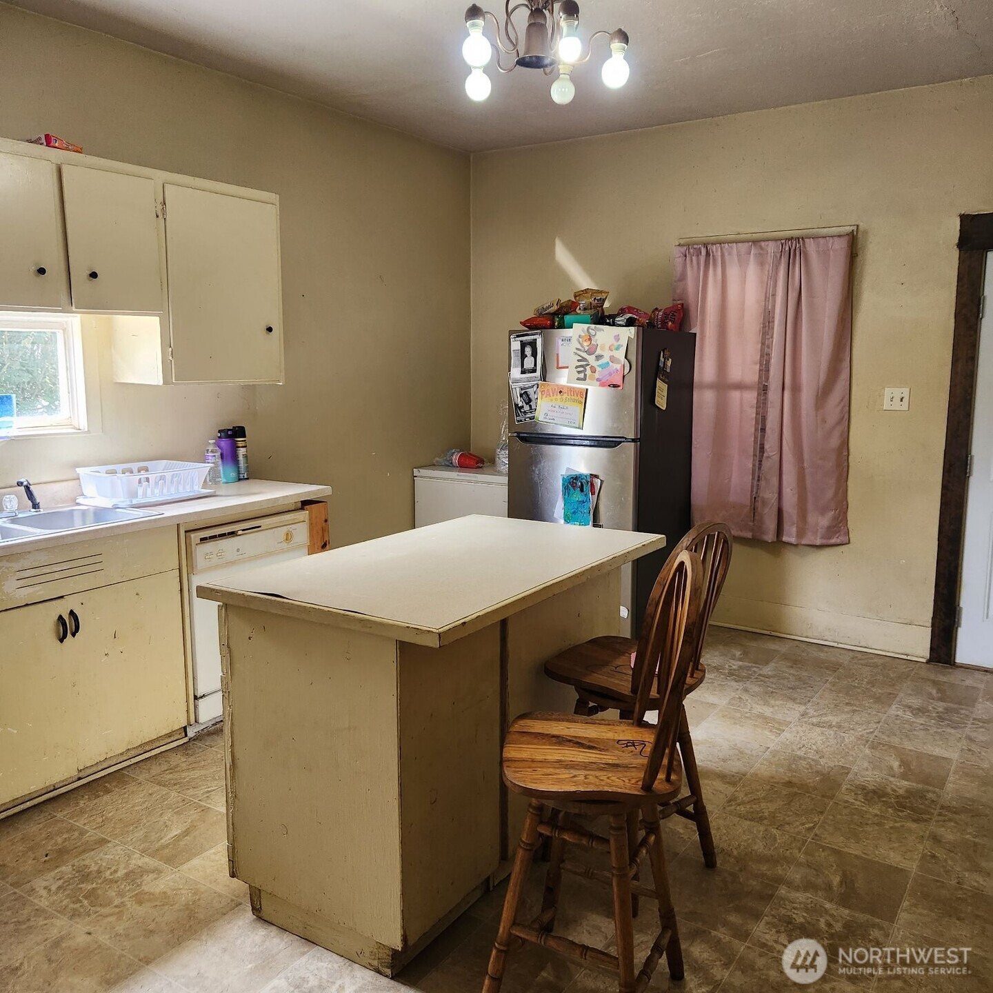 252 4th Street , Morton, WA 98356