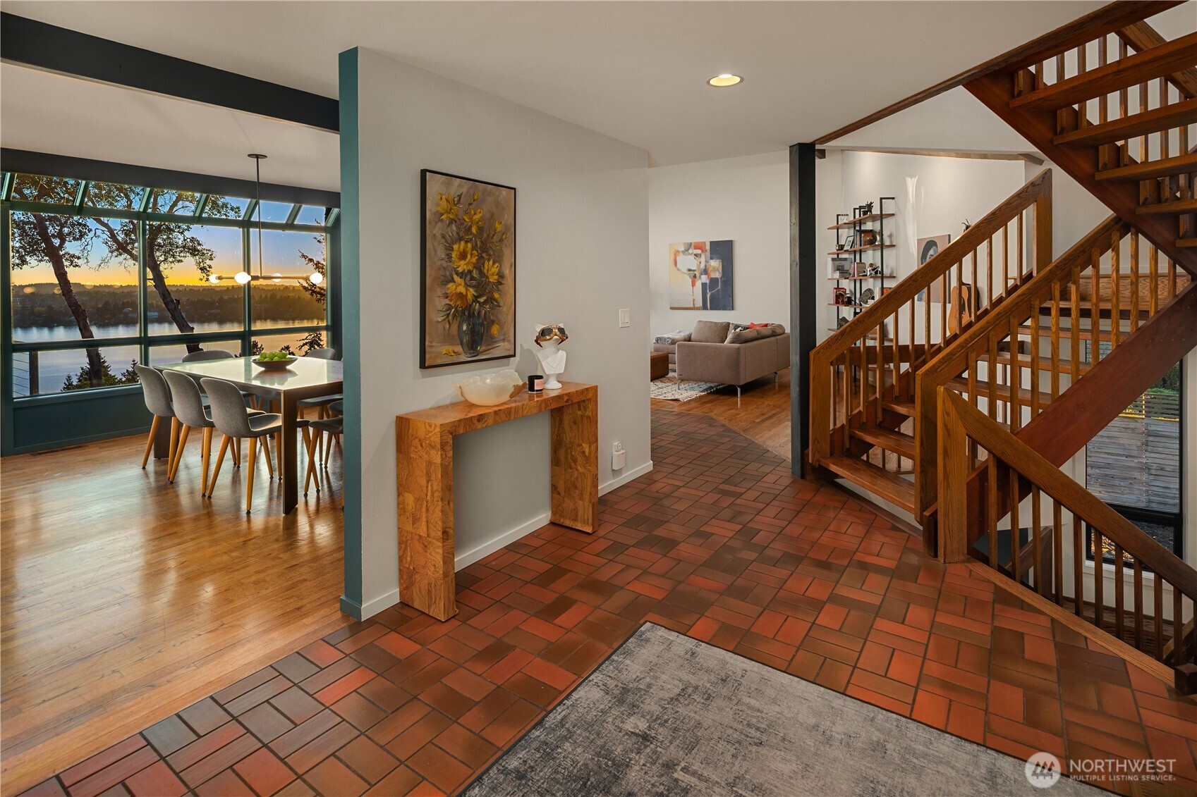 7515 SE 76th Street , Mercer Island, WA 98040