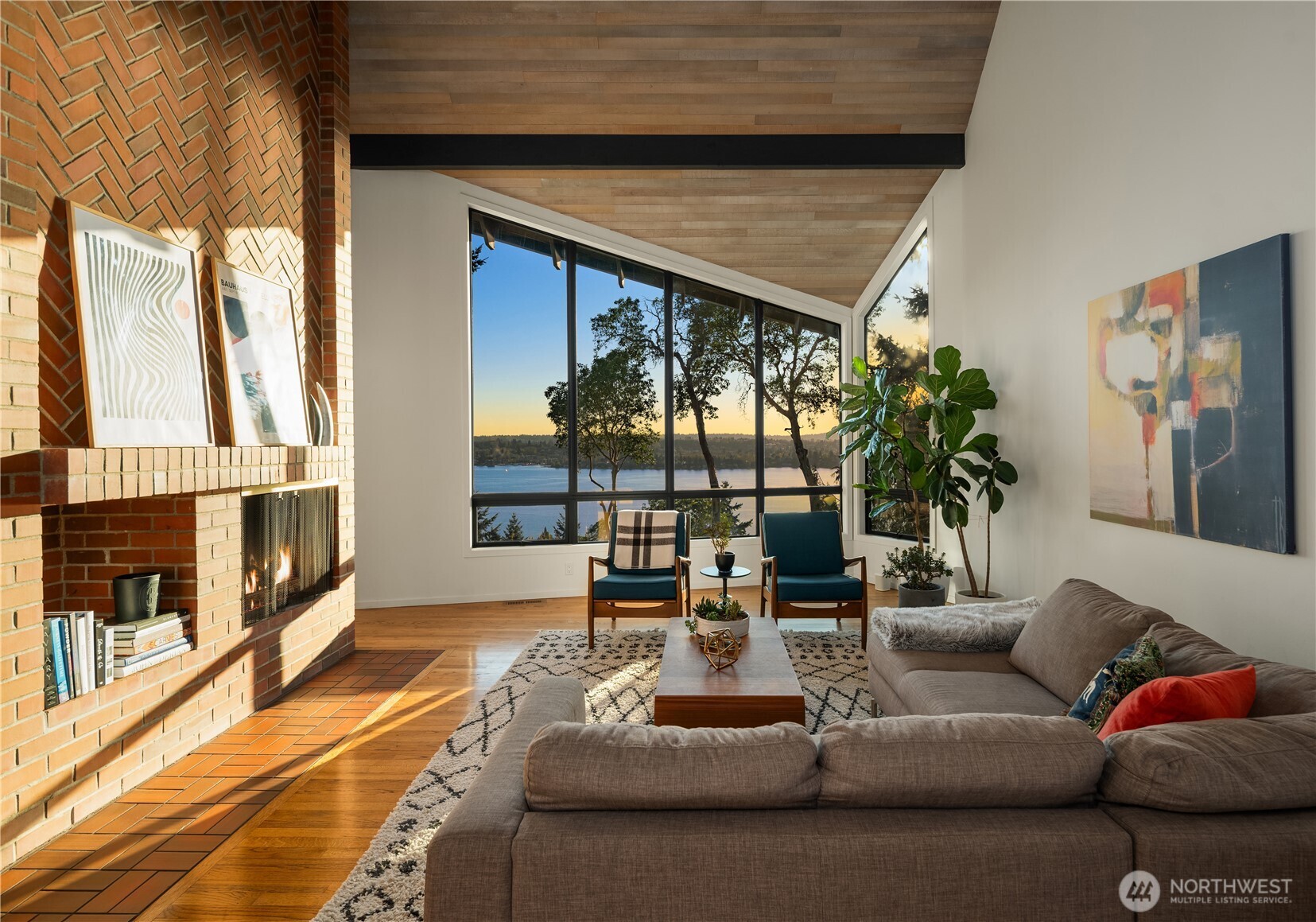 7515 SE 76th Street , Mercer Island, WA 98040