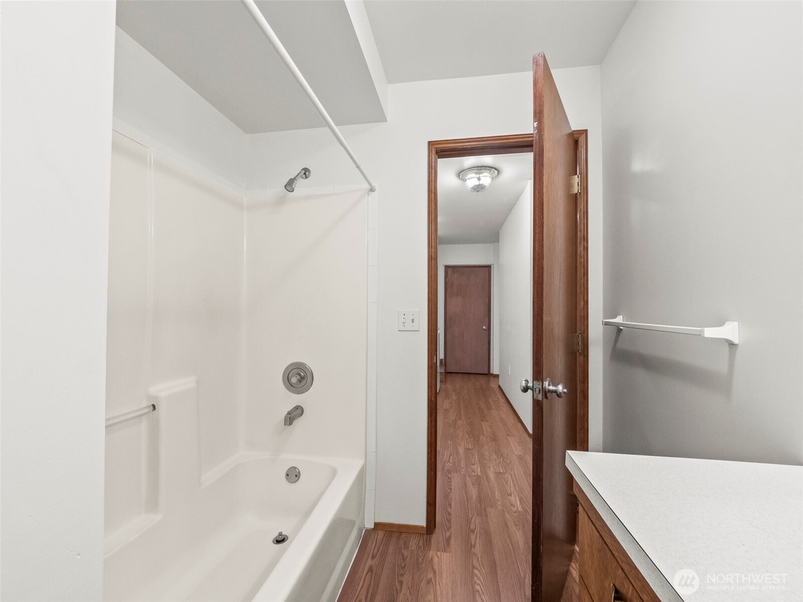 913 E Herron Blvd , Lakebay, WA 98349