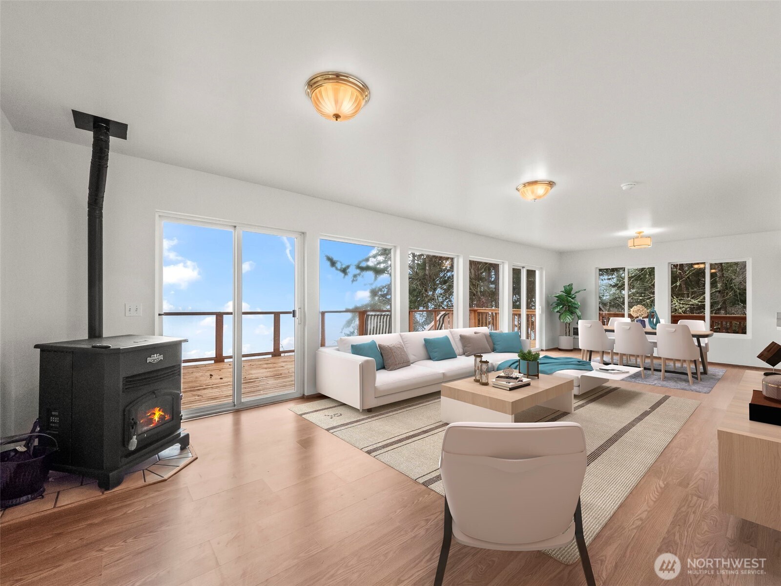 913 E Herron Blvd , Lakebay, WA 98349